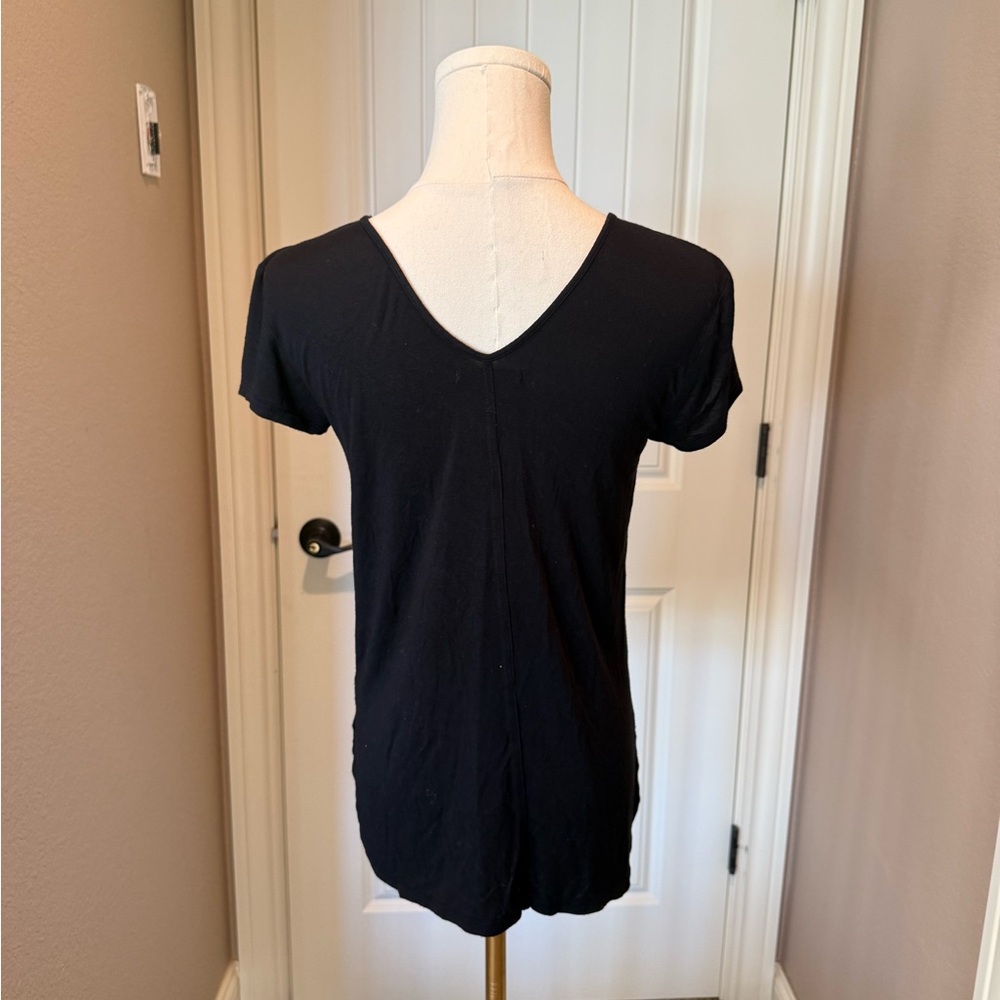 Bordeaux Black Short Sleeve V-Neck Top - Picture 3 of 4